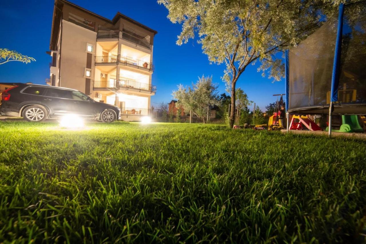 Breeze Villa Mamaia Nord Нэводари Экстерьер фото