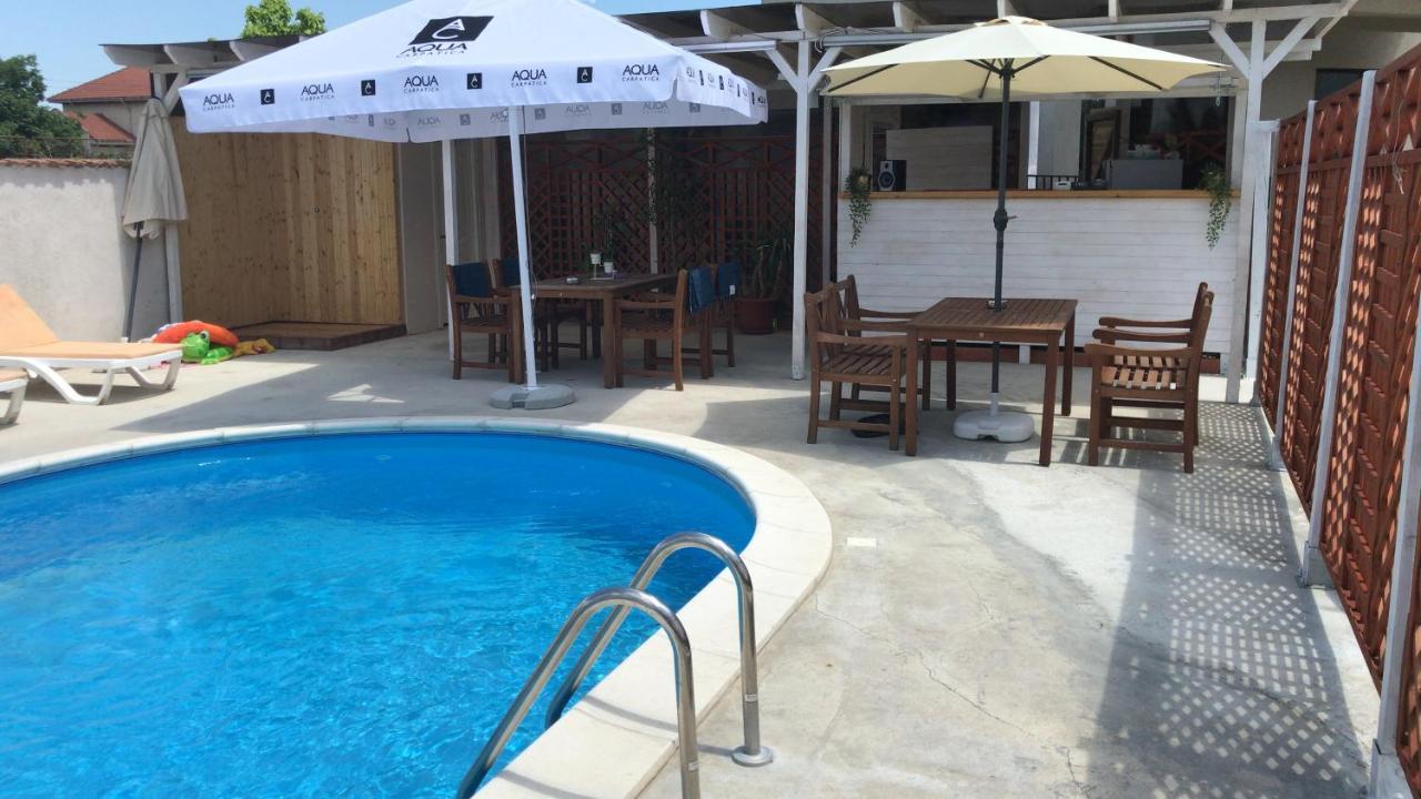 Breeze Villa Mamaia Nord Нэводари Экстерьер фото