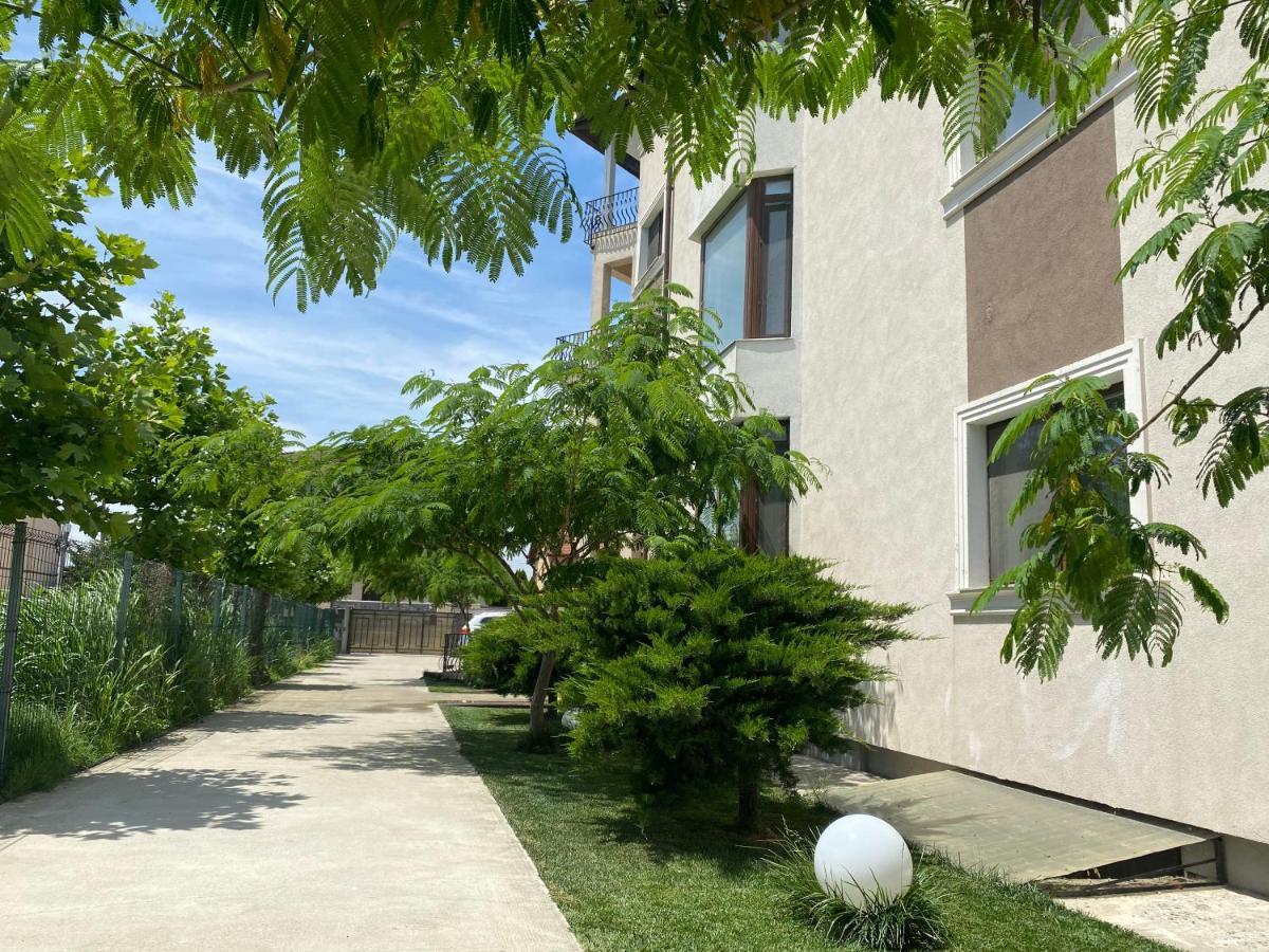 Breeze Villa Mamaia Nord Нэводари Экстерьер фото